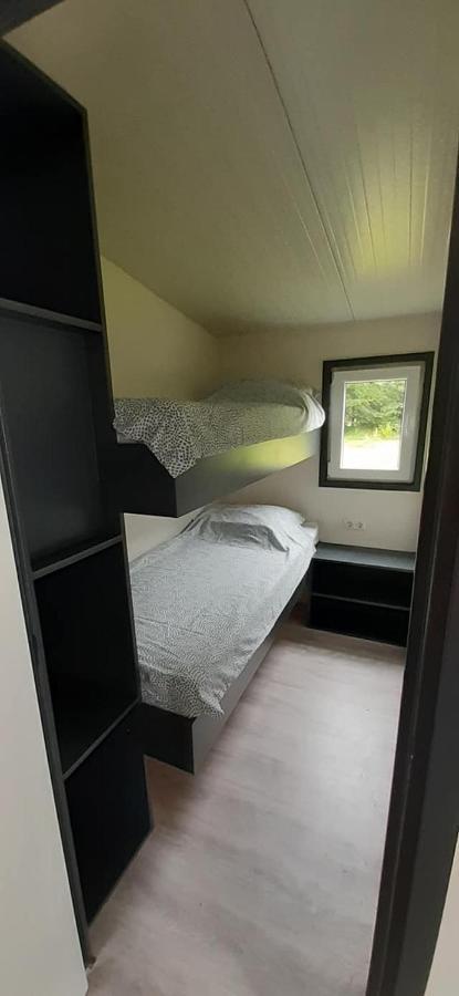 Chalet 2 Landgoedcamping Nienoord In Leek Экстерьер фото